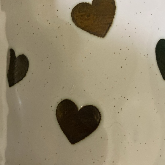 Potter’s Corner Handcrafted Ceramics White Ceramic Gold Heart’s and Gold Trim - Picture 8 of 8